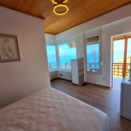 Flower Hill Vlorë Esterno foto