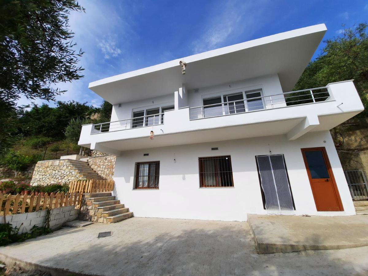 Flower Hill Vlorë Esterno foto