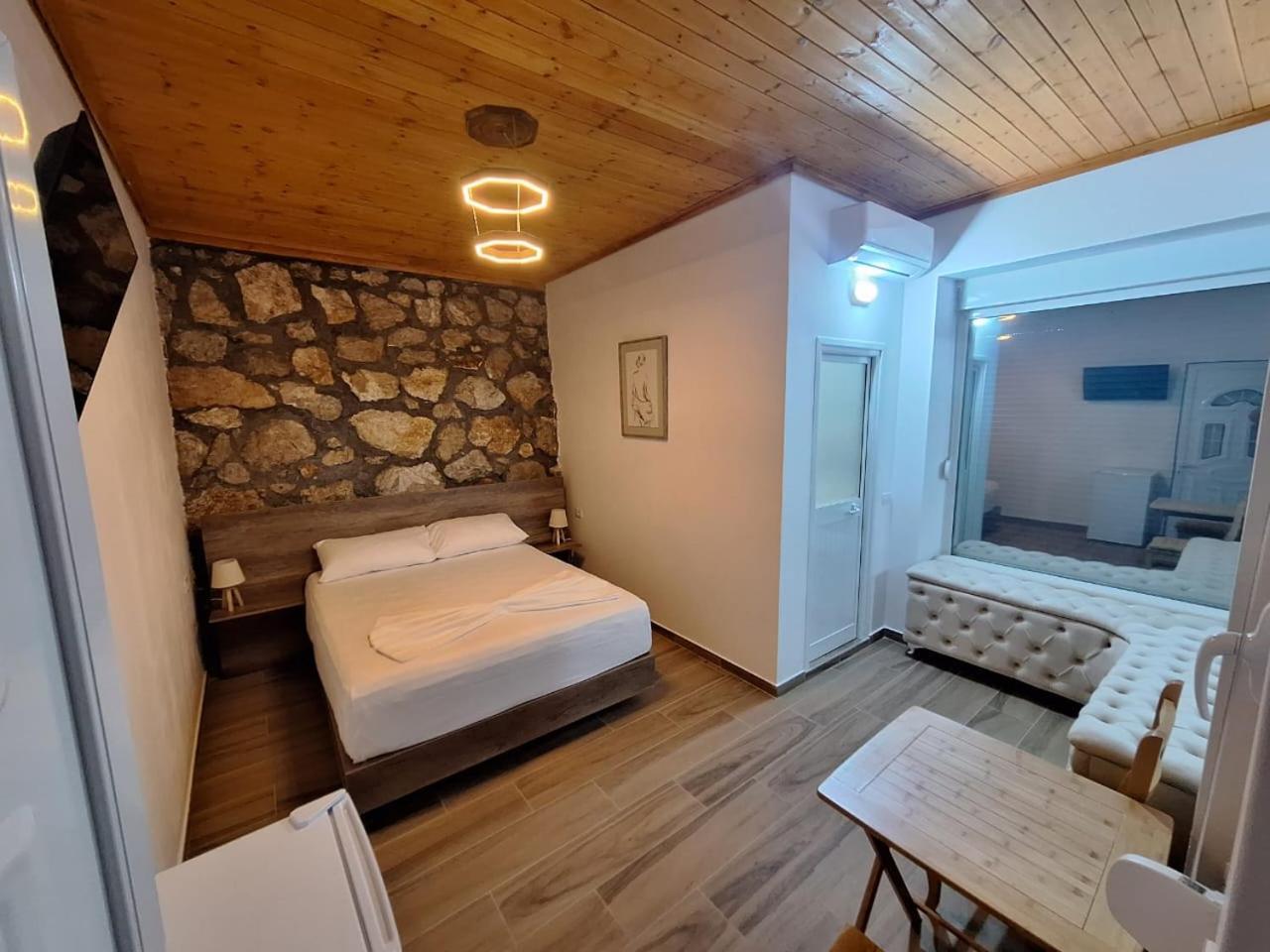 Flower Hill Vlorë Esterno foto